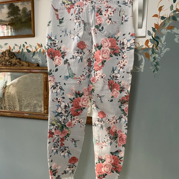 Vintage America Floral Jeans - Picture 2 of 4